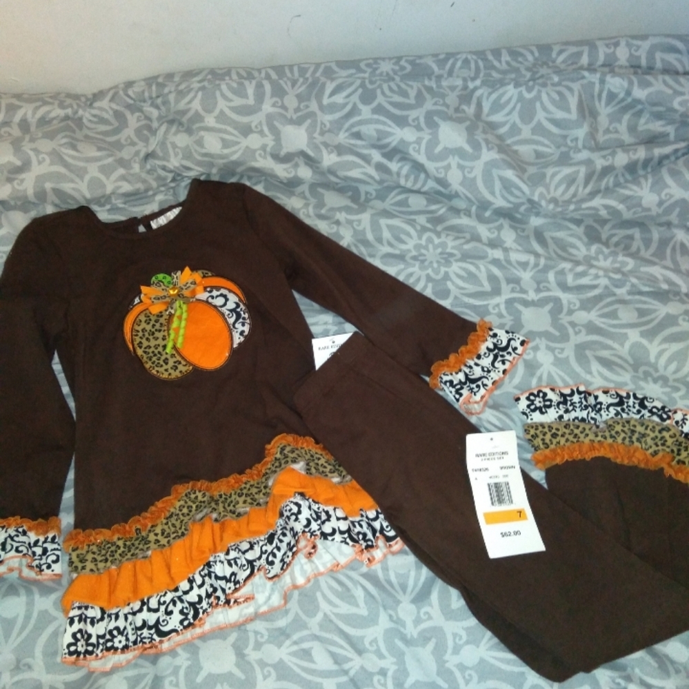 Girls Thanksgiving outfit